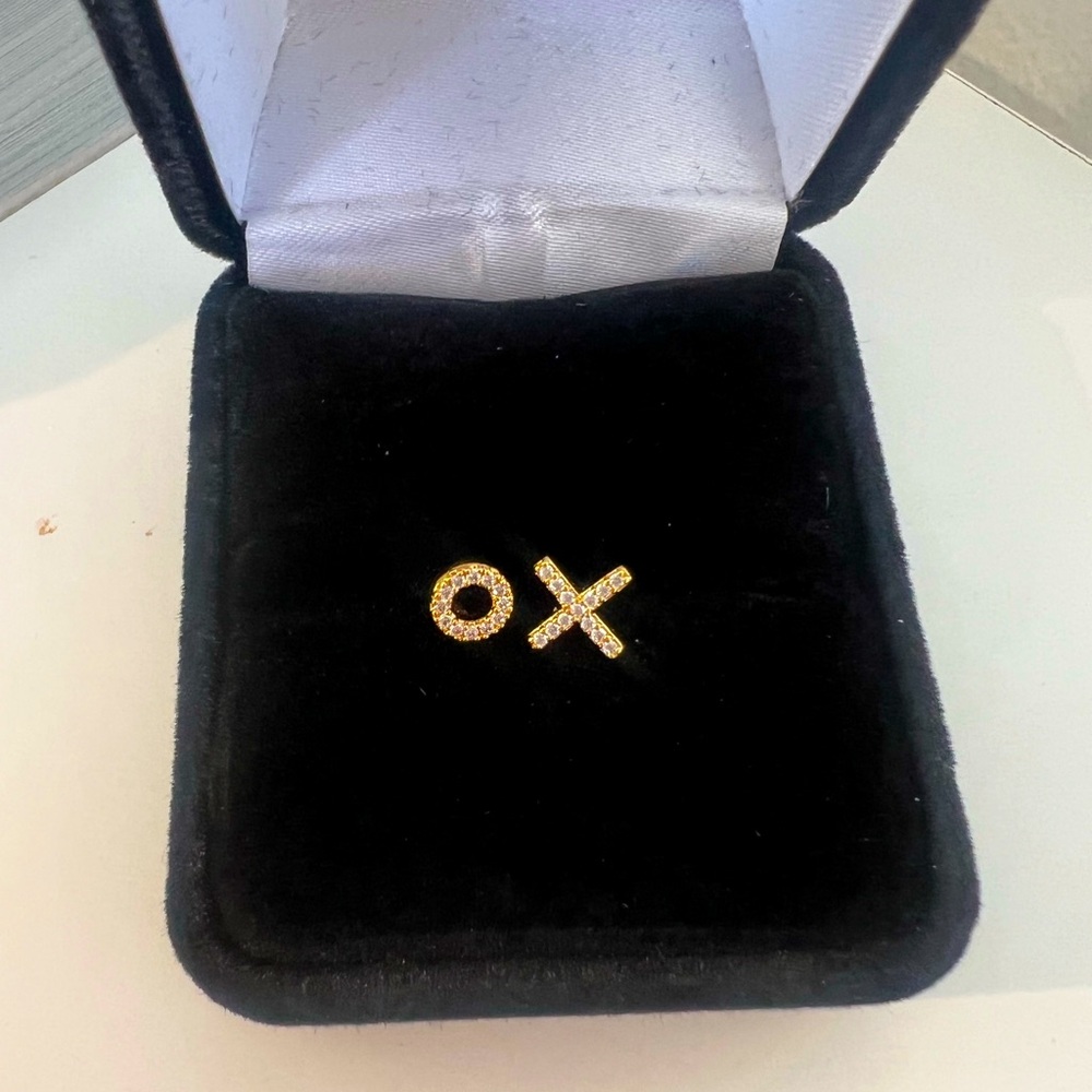 XO stud pave stud earrings